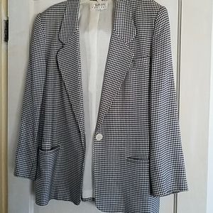 Woman Blazer - trendy black and white checkered pattern